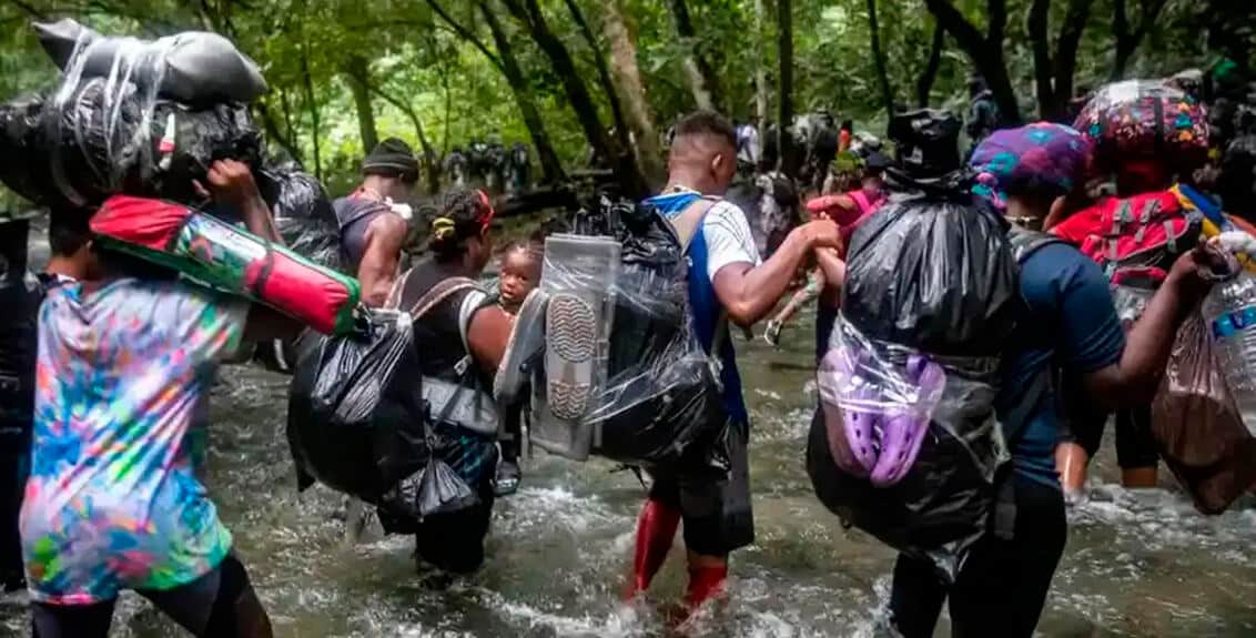Más de 160 venezolanos retornaron al país en un vuelo humanitario desde Panamá