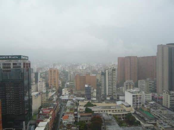 Ondas tropicales 48 y 49 se acercan a Venezuela