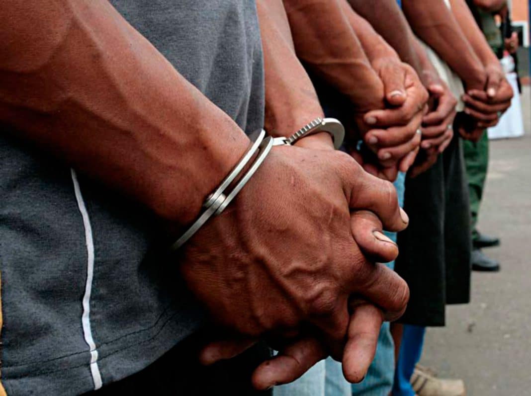 FANB captura a cinco policías Carabobo por robo de material estratégico