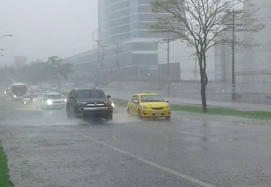 Panamá amplia vigilancia por lluvias en todo el país