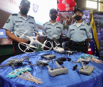 Efectivos de seguridad reciben reconocimiento en Concurso Nacional de Prácticas Policiales