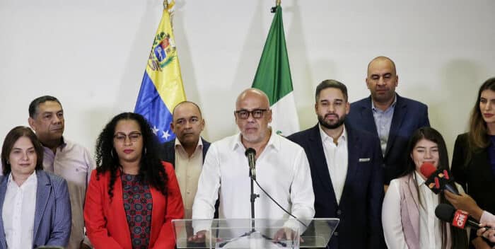 Comunidad internacional pide un acuerdo para elecciones en Venezuela