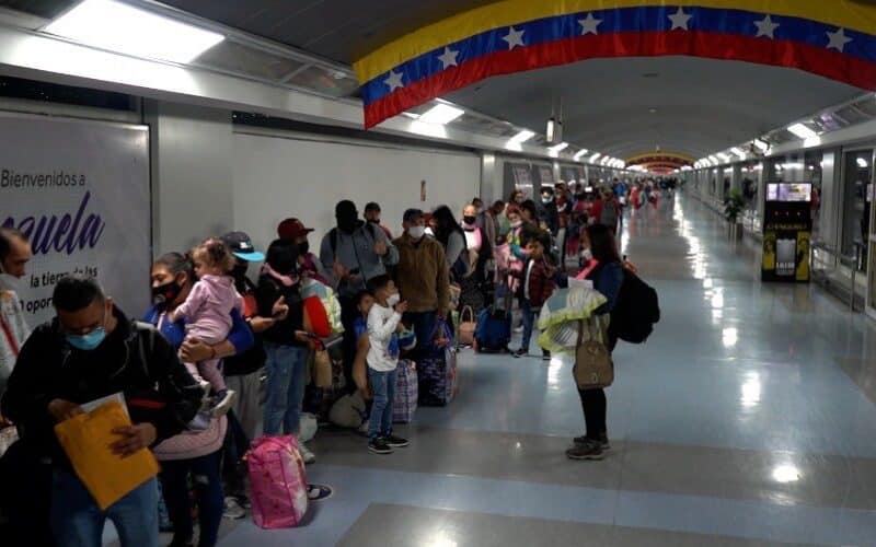 Más de 31.000 migrantes regresan a Venezuela con el Plan Vuelta