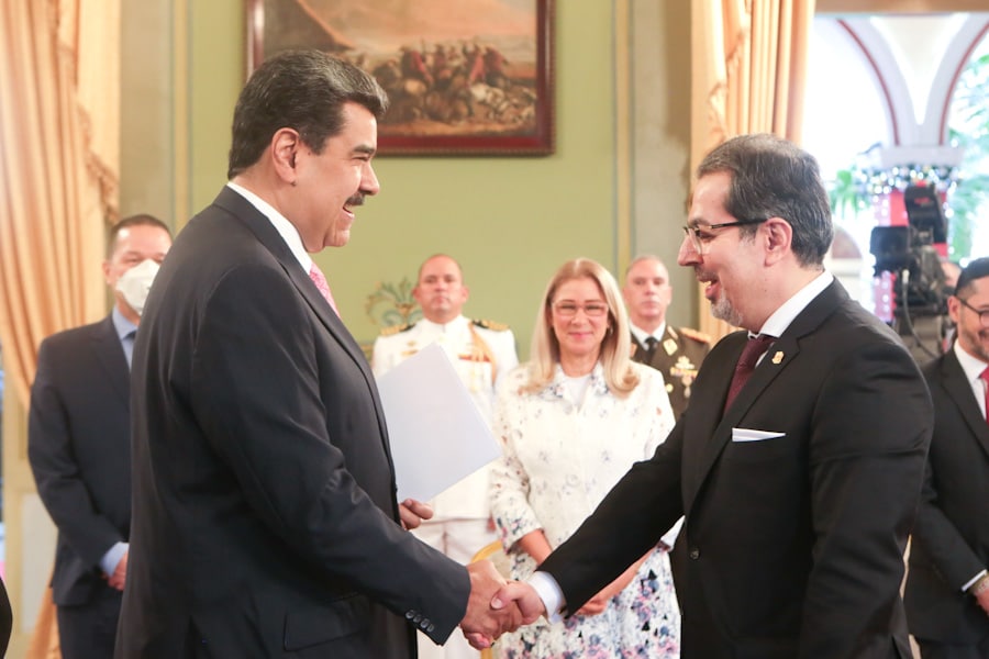 Presidente Nicolás Maduro recibe cartas credenciales del embajador de Siria