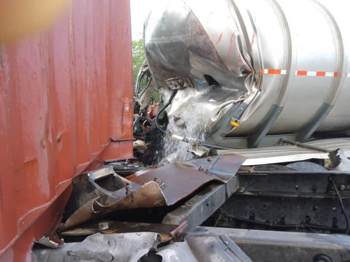 Accidente en tramo Clarines-Boca de Uchire deja tres fallecidos