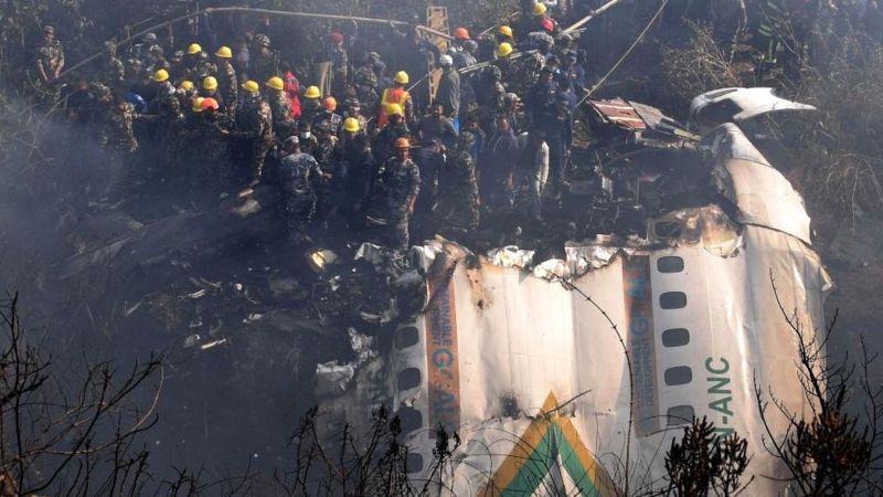 Avión siniestrado en Nepal se habría incendiado antes de estrellarse
