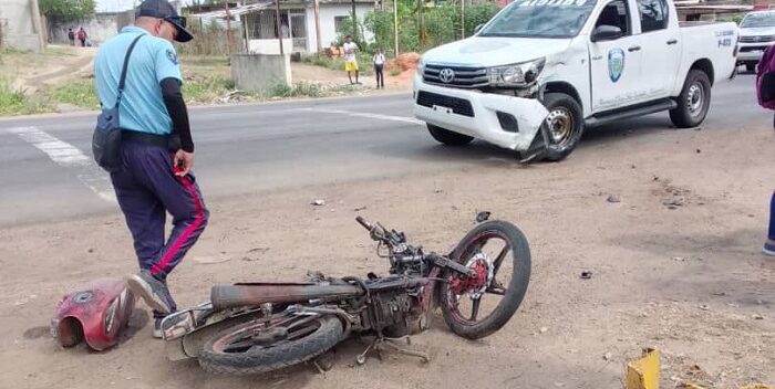 Adolescente muere tras ser arrollada por una patrulla de la policía en Bolívar