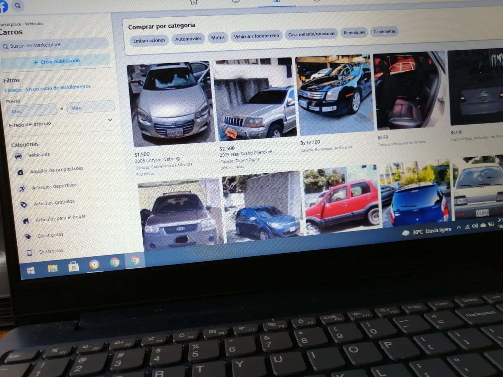 Estafaba con la venta de vehículos robados a través de Marketplace