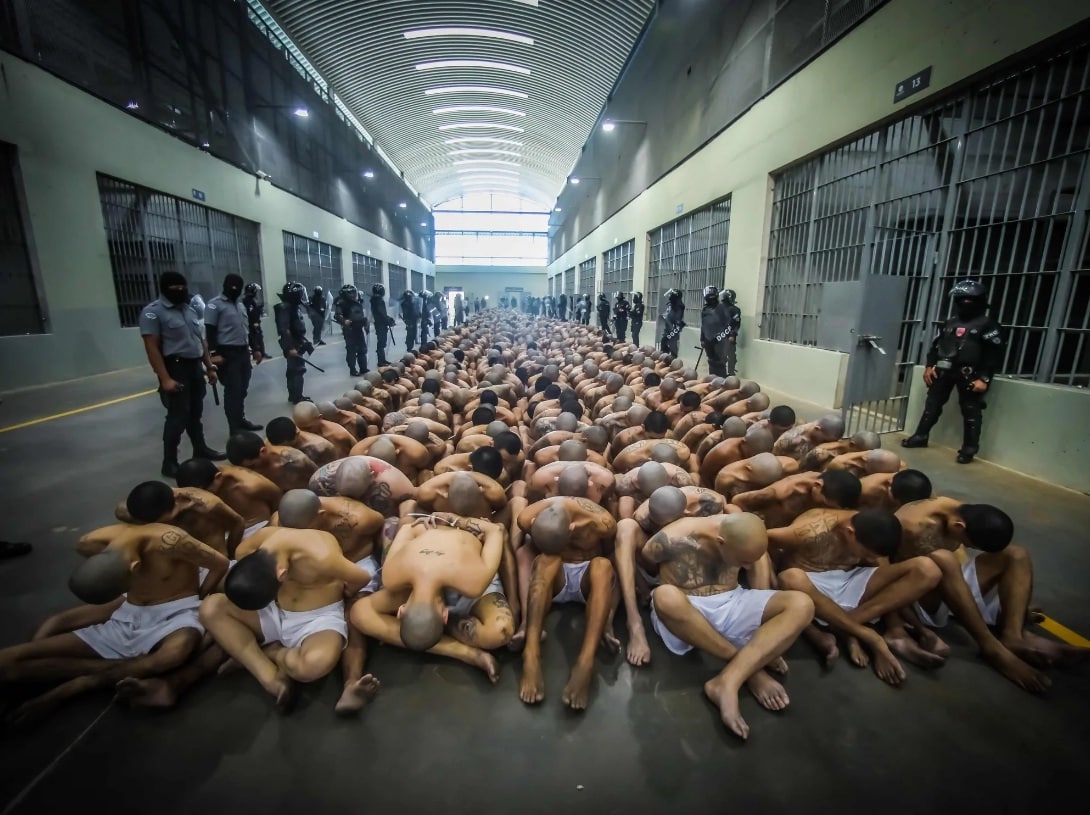 El Salvador: 2.000 pandilleros más entraron a cárcel de Bukele | Diario 2001