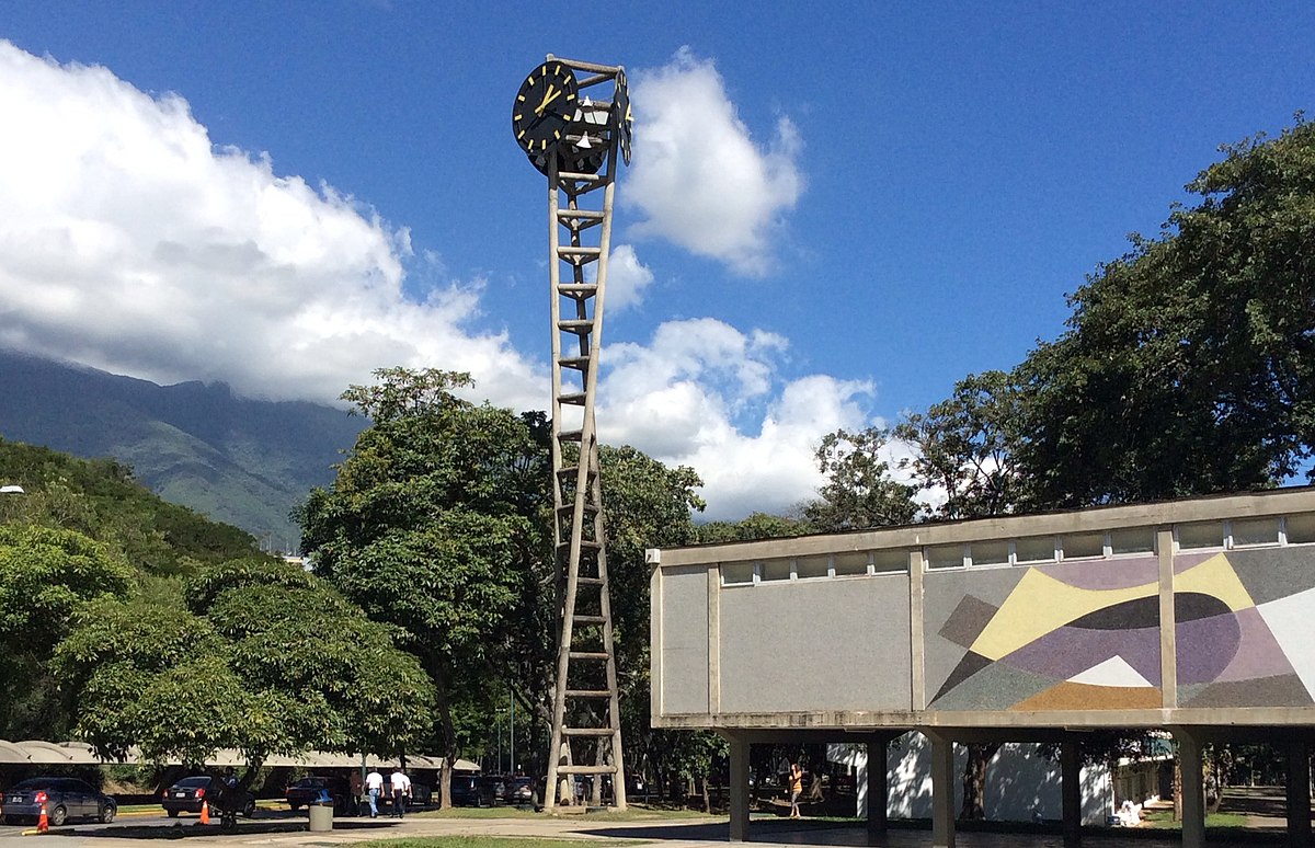 Así puedes tramitar tus documentos certificados de la UCV