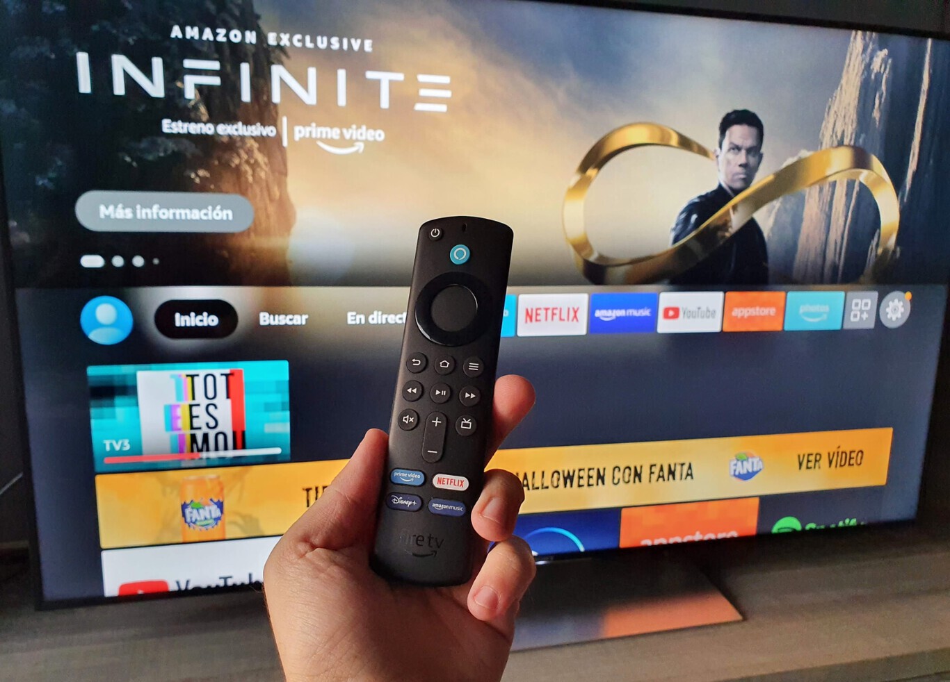 FIRE TV STICK Fire TV es una línea de dispositivos de streaming para  televisores. Capaz de convertir cualquier televisor en un smart TV…