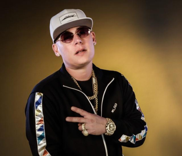 ¡Entérate! El rapero Cosculluela recibe sentencia por violencia doméstica (+Detalles)