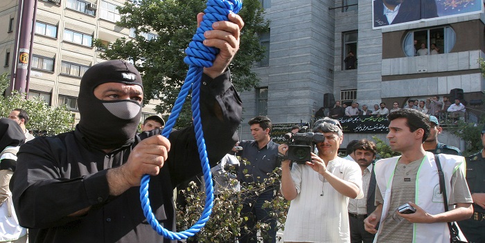 Condenan la ejecución de tres jóvenes de este país persa