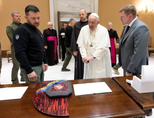 El Papa se reunió con Zelenski en el Vaticano