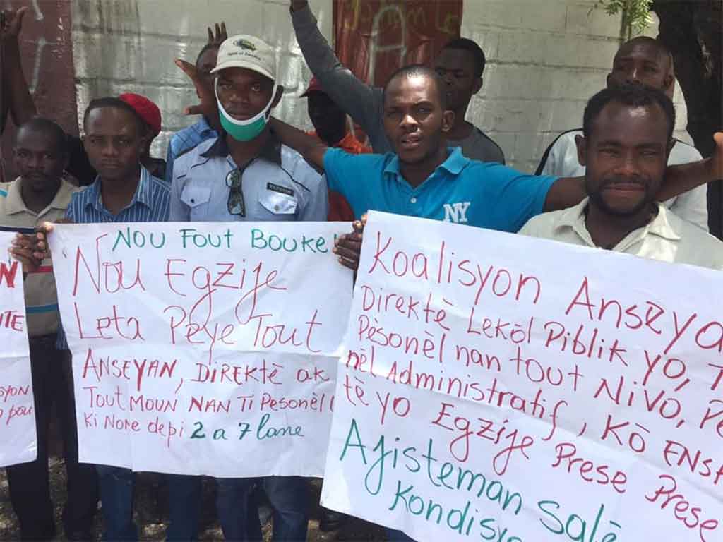 Docentes haitianos exigen mejoramiento de condiciones de vida