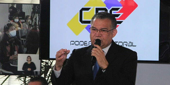 Enrique Márquez pide a dos instituciones resolver ausencia de alcaldes destituidos