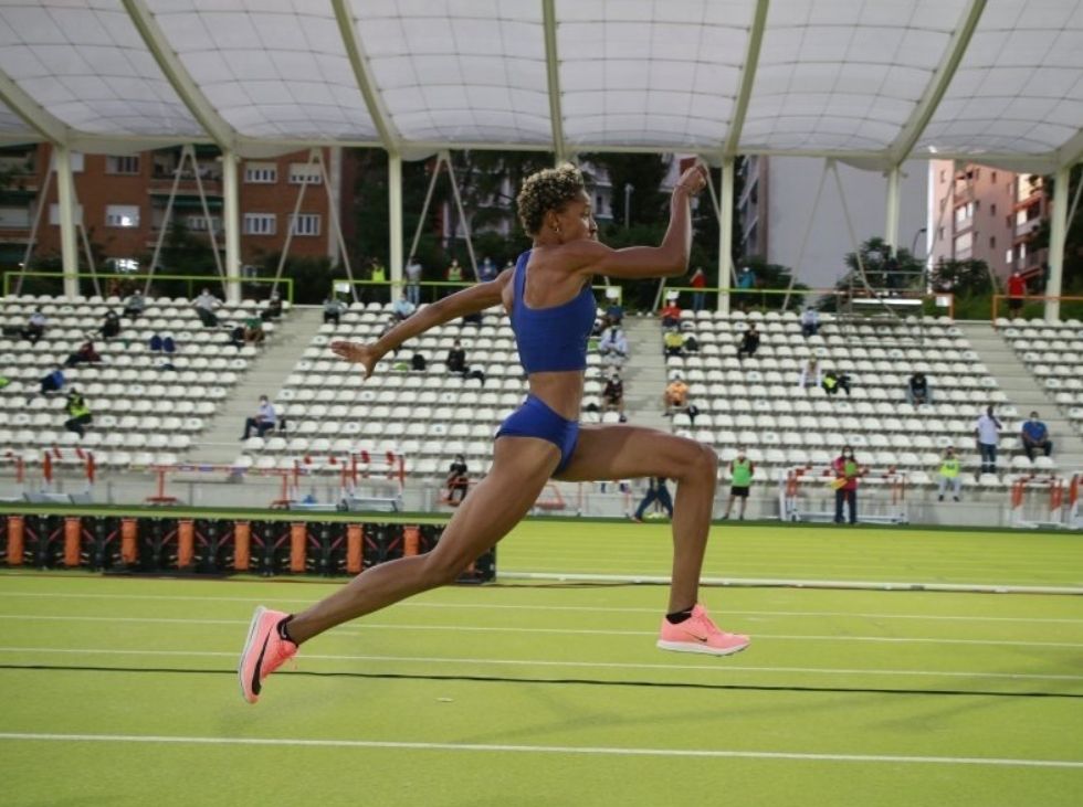 ¡Nadie salta más! Yulimar Rojas conquista la Liga Iberdrola en España: Este fue su registro