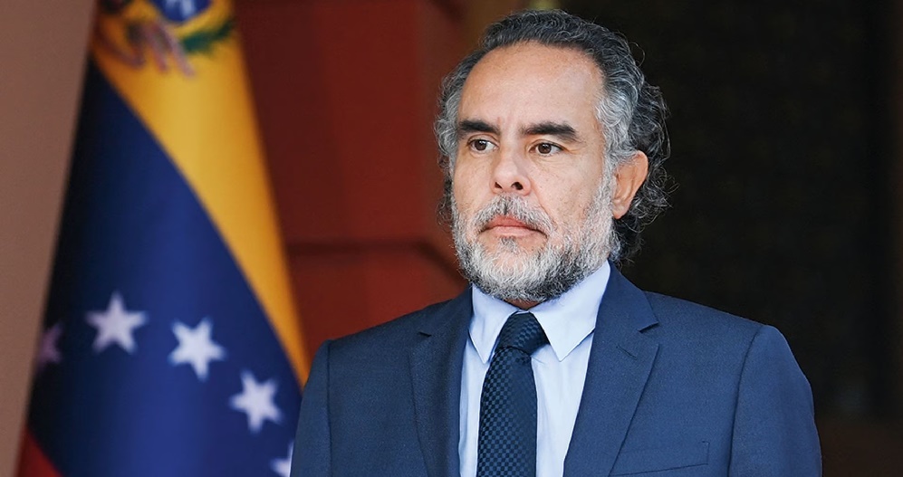 Fiscalía colombiana citó a exembajador Armando Benedetti