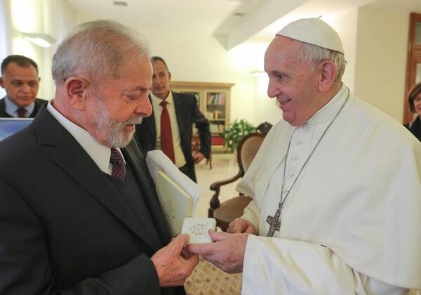 Lula da Silva llegó al Vaticano para reunirse con el papa Francisco