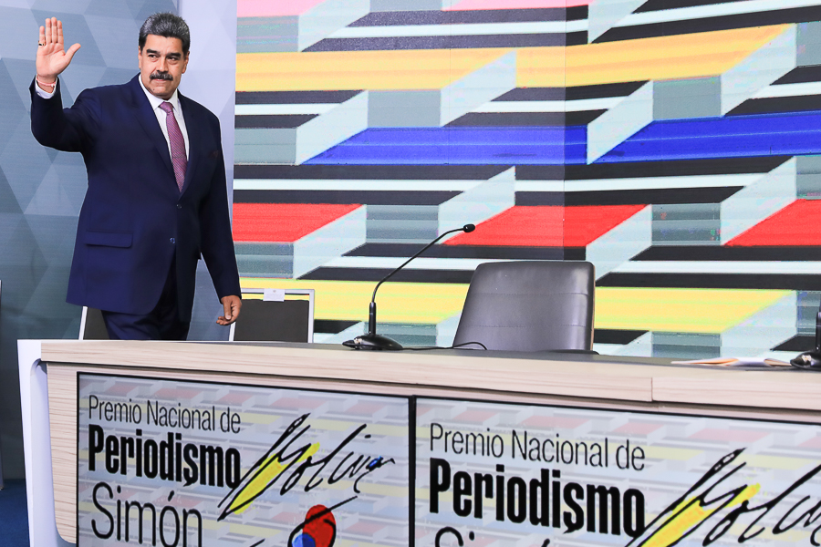 Nicolás Maduro hace un llamado a defender la democracia