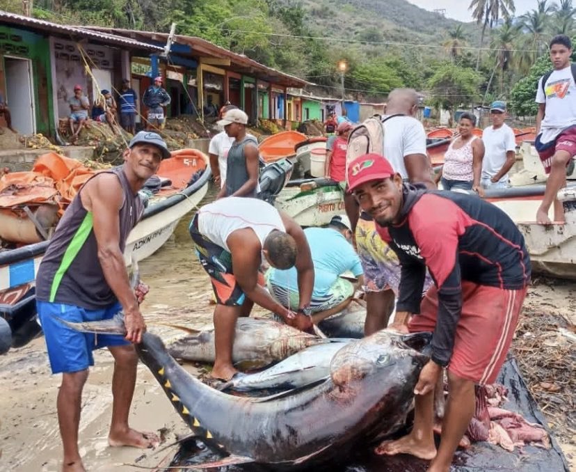 Encuentran pertenencias de los pescadores desaparecidos en Choroní