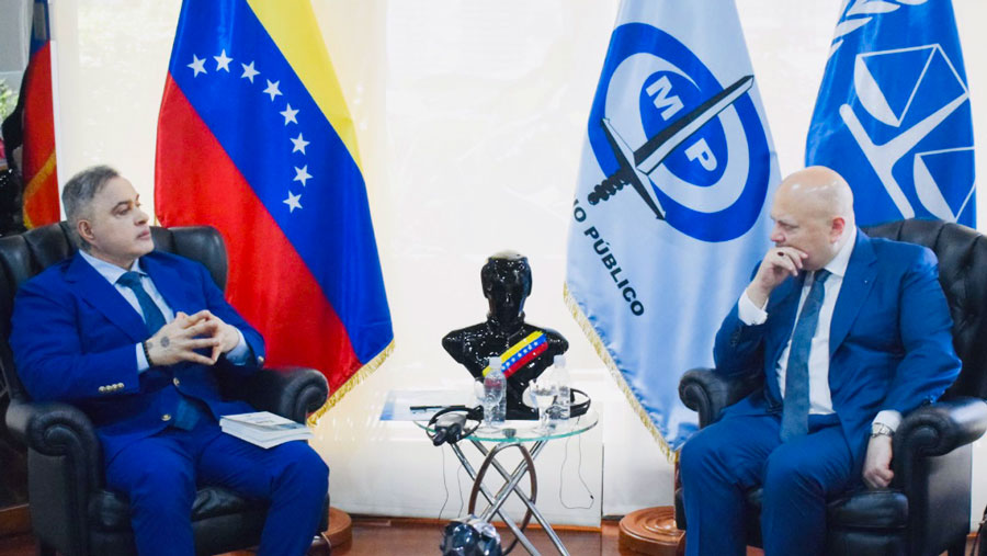 Fiscal de la CPI llegó a Venezuela y se reunió con Tarek William Saab