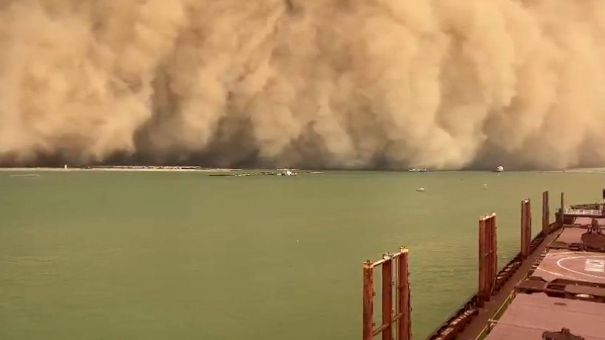 ¡Impresionante! Una tormenta inusual azotó Egipto (+Videos)