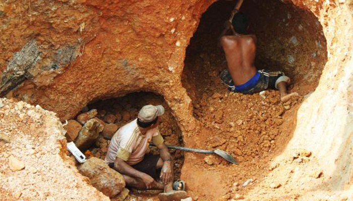 ¡Lamentable! Muere joven venezolano durante rescate en una mina de oro