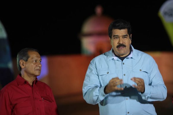 Presidente Maduro lamenta el fallecimiento de Luis Acuña
