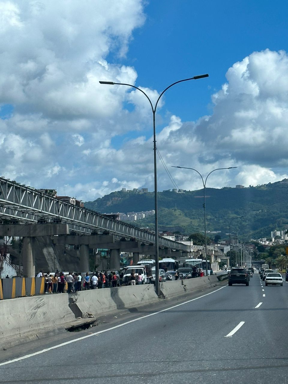 Reportan restricción del paso en la autopista GMA: Sepa a qué se debe