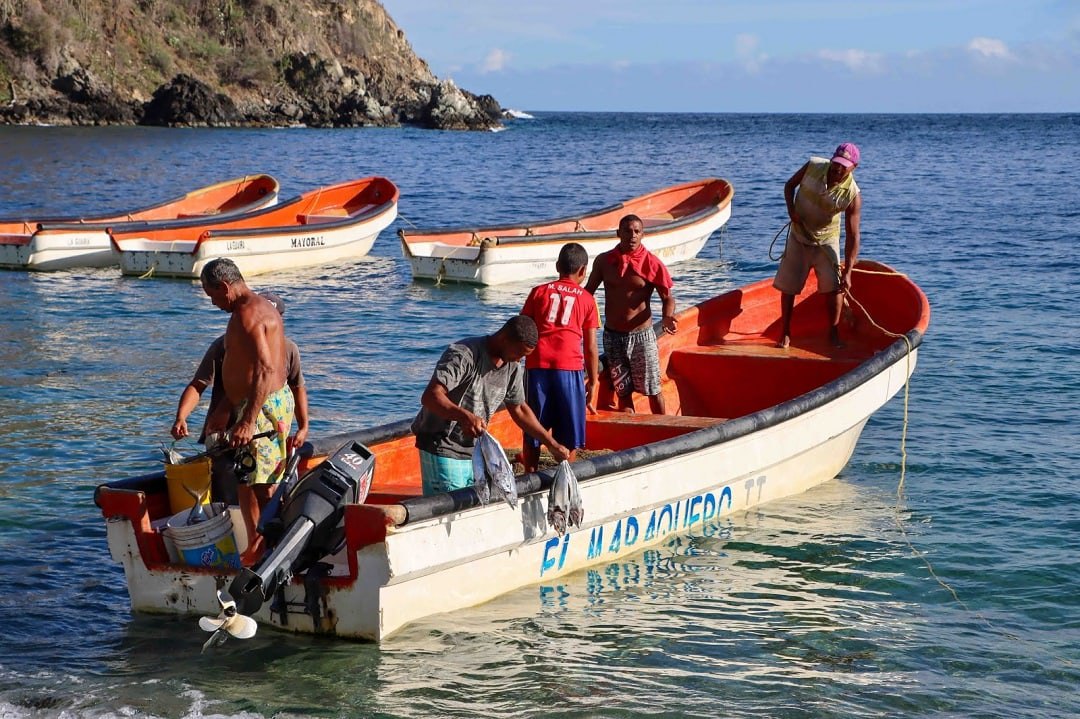 LO ÚLTIMO: Localizan a los tres pescadores desaparecidos en La Guaira