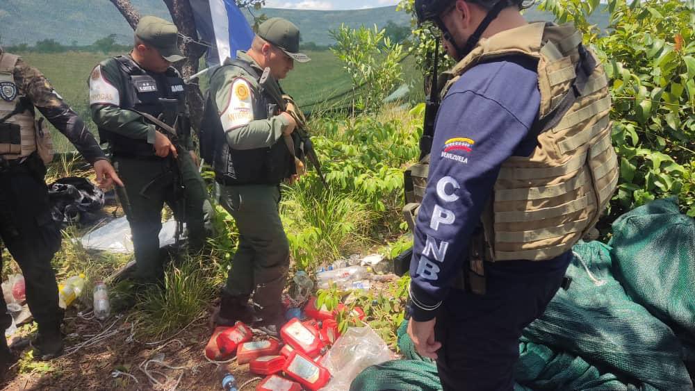 FANB destruye un campamento dedicado al narcotráfico