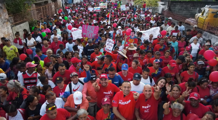 Maduro propone al PSUV realizar marchas nocturnas