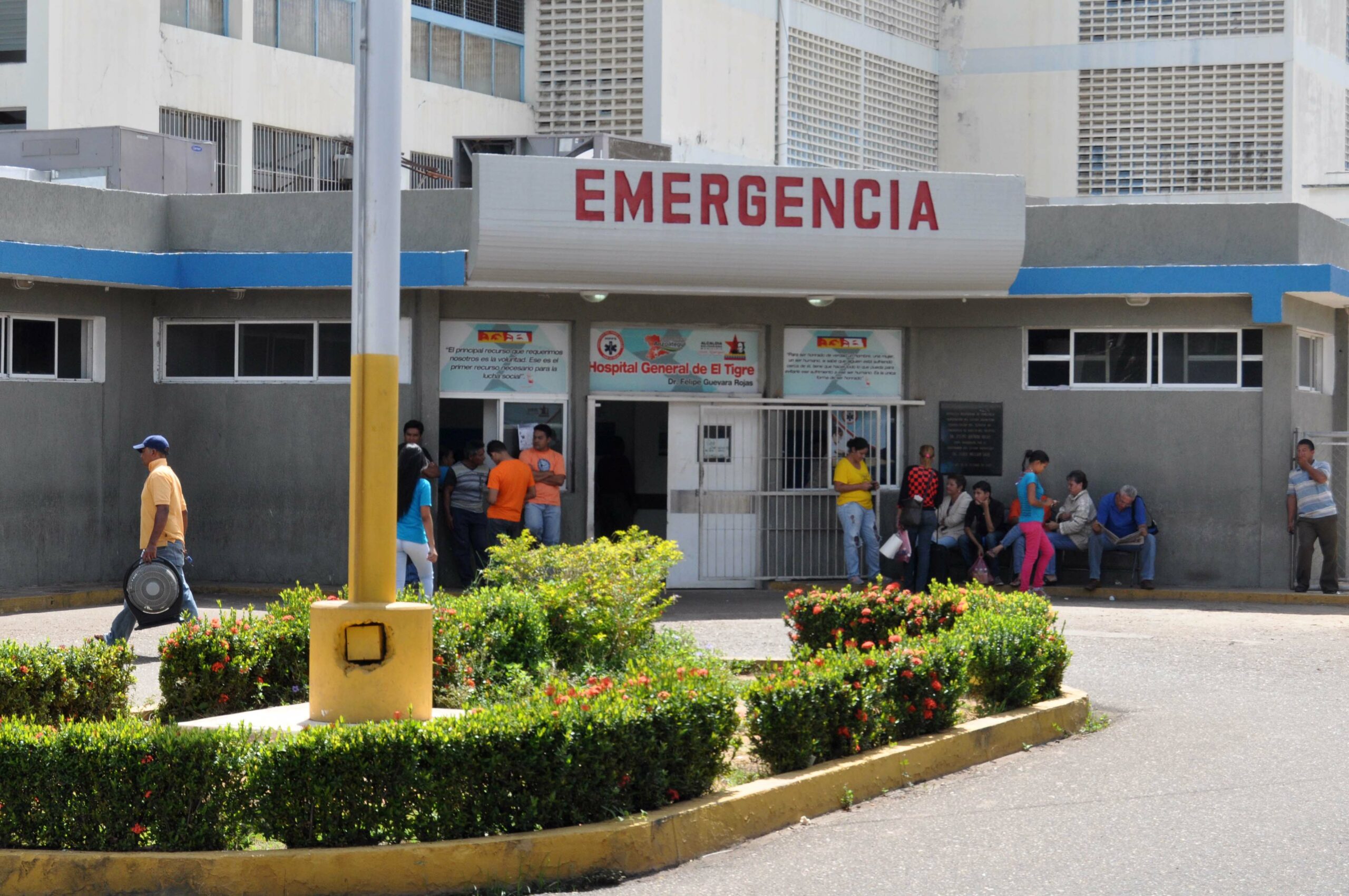 Septuagenario ingresa a emergencias con heridas por arma de fuego