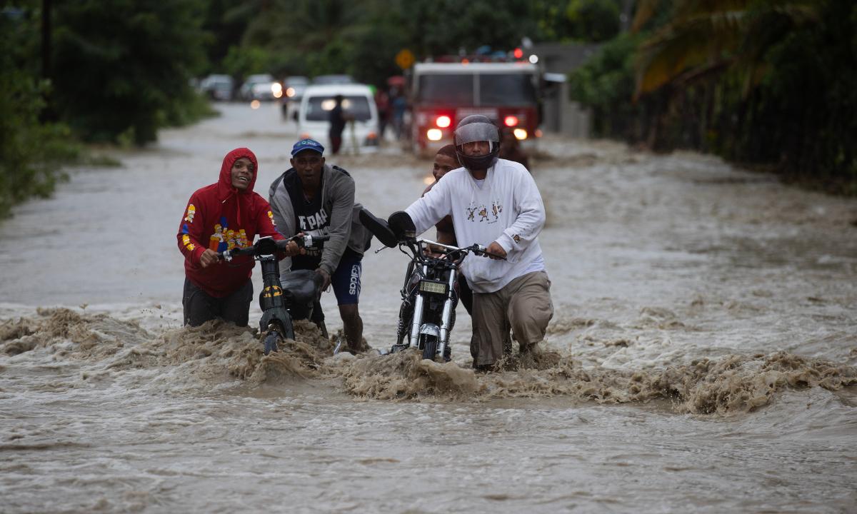 Torrenciales lluvias dejan  muertos en República Dominicana