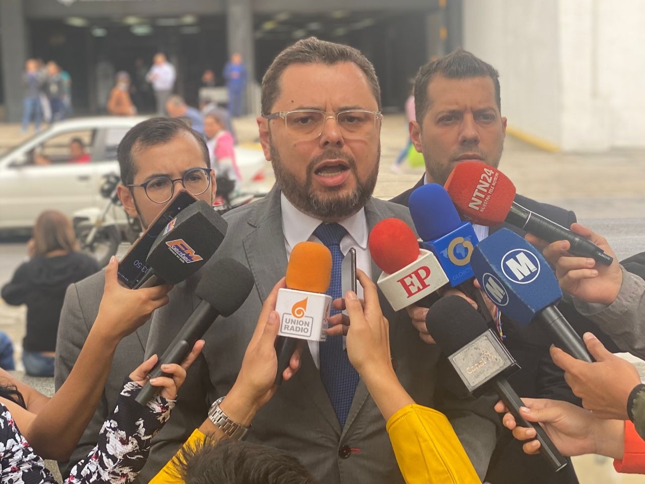 Antonio Ecarri denuncia agresión durante su comparecencia en el TSJ (+VIDEO)