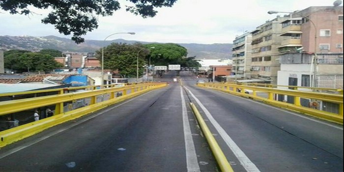 Reinaugurado elevado de la avenida Roosevelt en Caracas