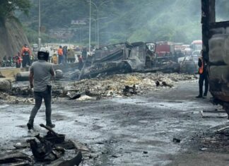 Diosdado Cabello se solidariza con familiares de víctimas de accidente en la GMA