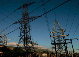 Restablecen el servicio eléctrico en Panamá