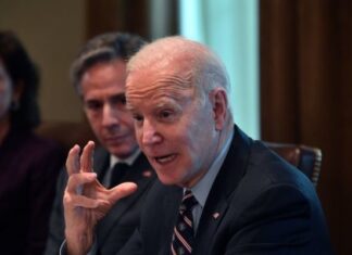 La medida que estudia Joe Biden para inmigrantes indocumentados casados con estadounidenses