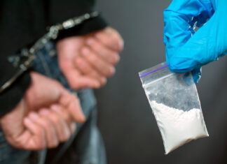 Arrestan a un hombre con más de 18 kilos de cocaína