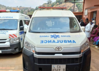 Avalancha en colegio de Camerún deja varias víctimas (+Video)