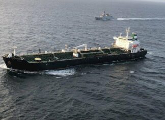 Irán incauta buque petrolero de EEUU en el mar de Omán