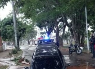 Vehículo cae en mega hueco en Carabobo (+Fotos)