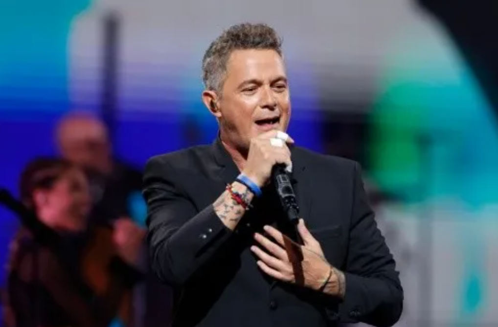 Alejandro Sanz dedica emotivo mensaje a los venezolanos