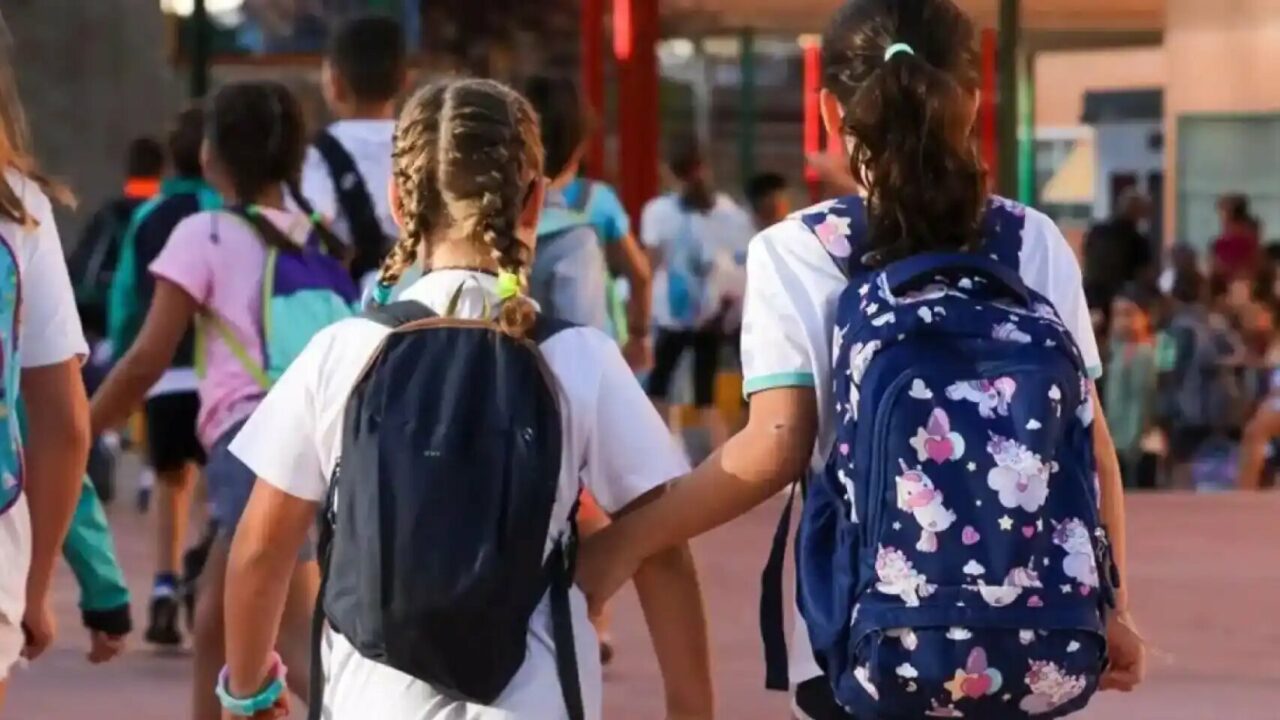 Investigan a profesor por supuesto abuso hacia dos niñas en España | Diario 2001