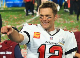 NFL: Tom Brady explica el empujón de Travis Kelce a entrenador de los Chiefs en el Super Bowl