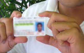 Eliminarán identificación comunitaria a inmigrantes de Florida