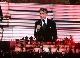 Por las nubes los precios de las comidas y bebidas en el concierto de Luis Miguel