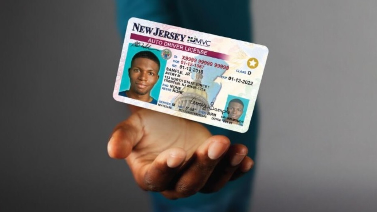 ¿Personas sin estatus migratorio pueden solicitar Real ID?